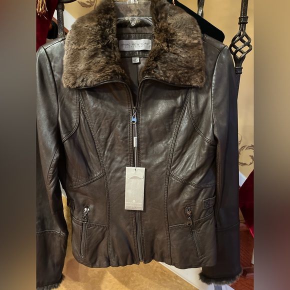 Women’s NWT Andrew Mark Fur And Leather Coco Brown Zipper Up Jacket Size Medium - Picture 3 of 13